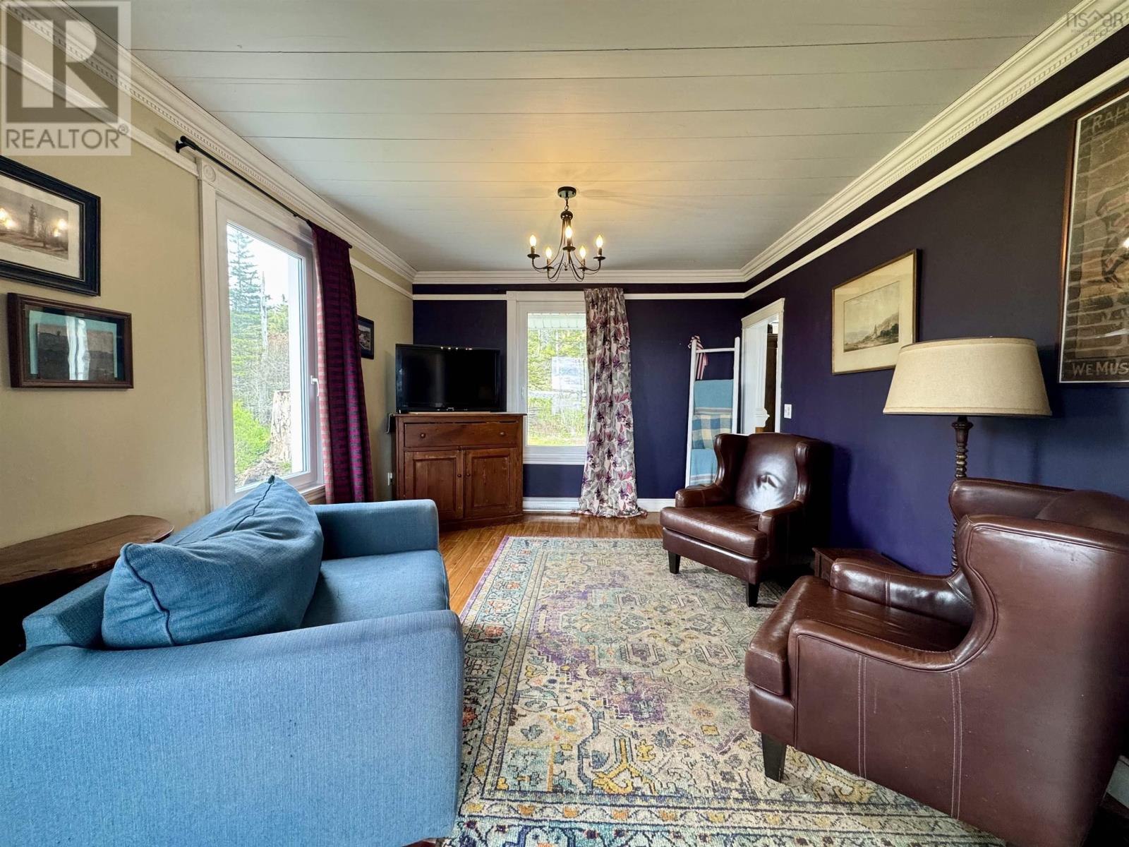 3463 Loch Lomond Rd. Property Photo 9