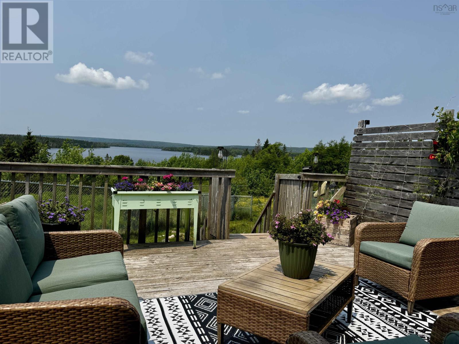 3463 Loch Lomond Rd. Property Photo 12