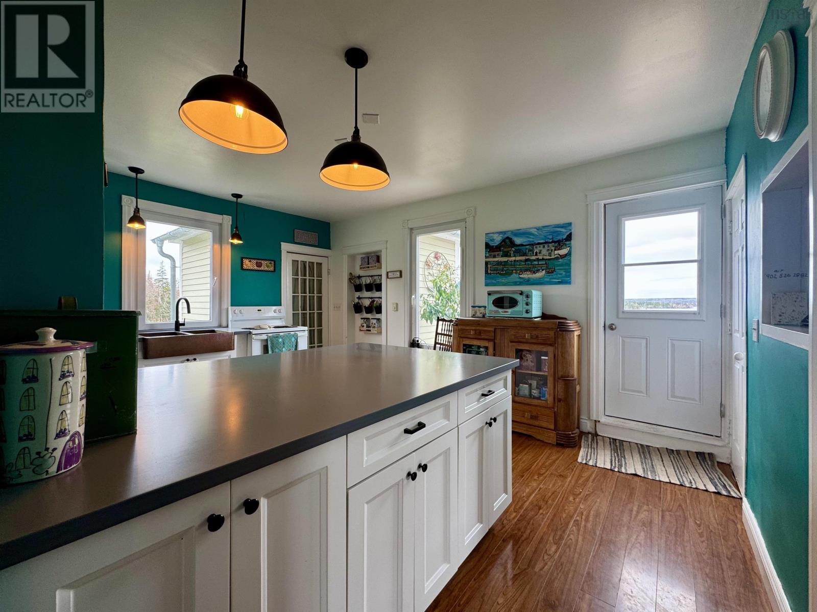 3463 Loch Lomond Rd. Property Photo 13