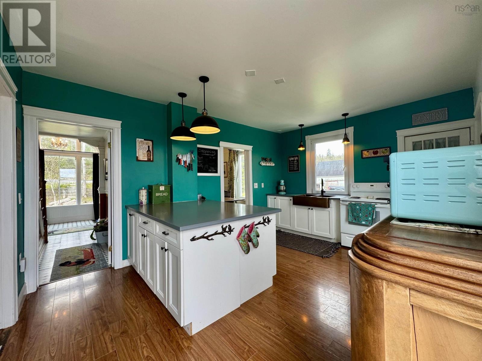 3463 Loch Lomond Rd. Property Photo 14