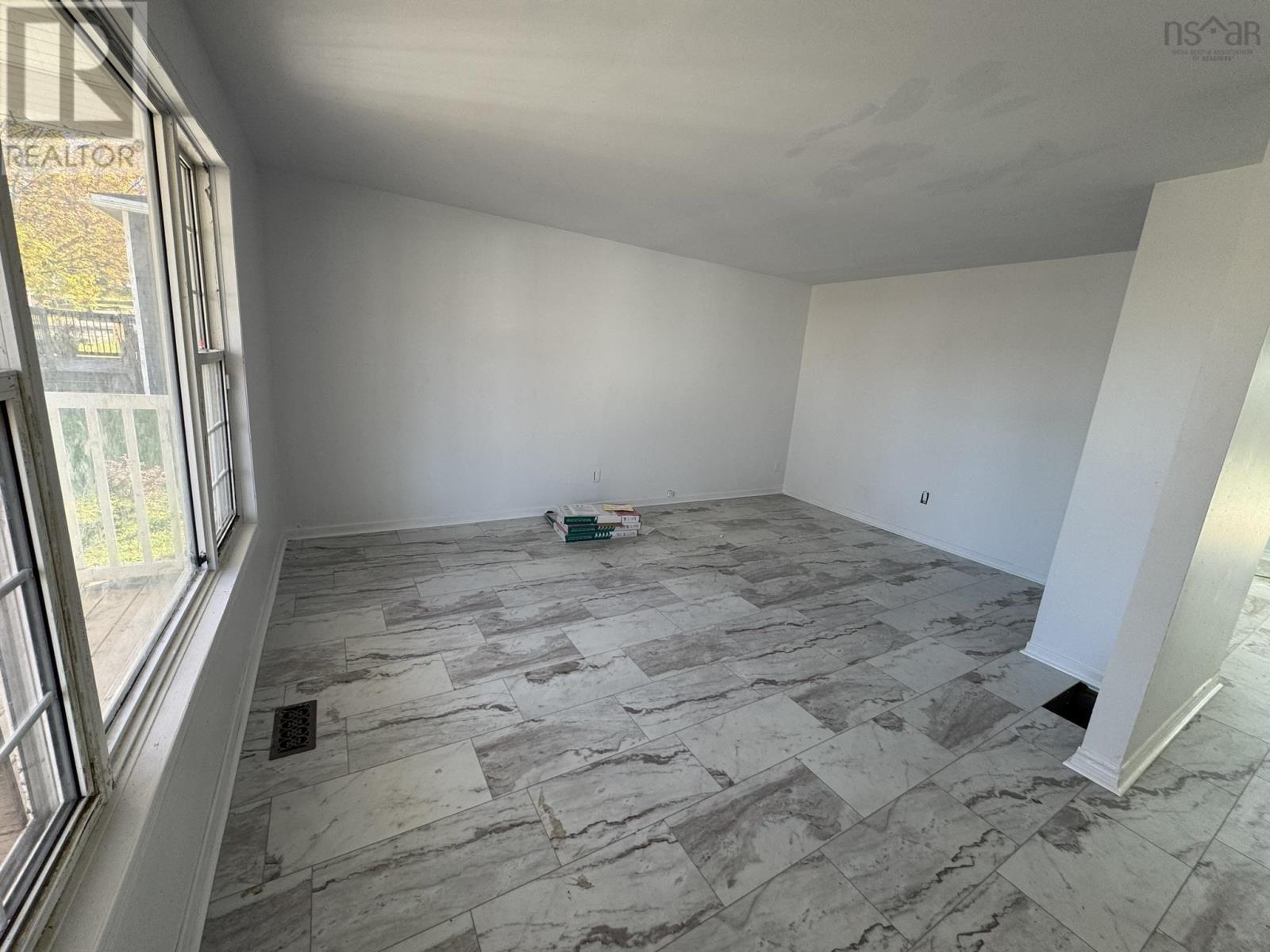 34 Duke Street Property Photo 11