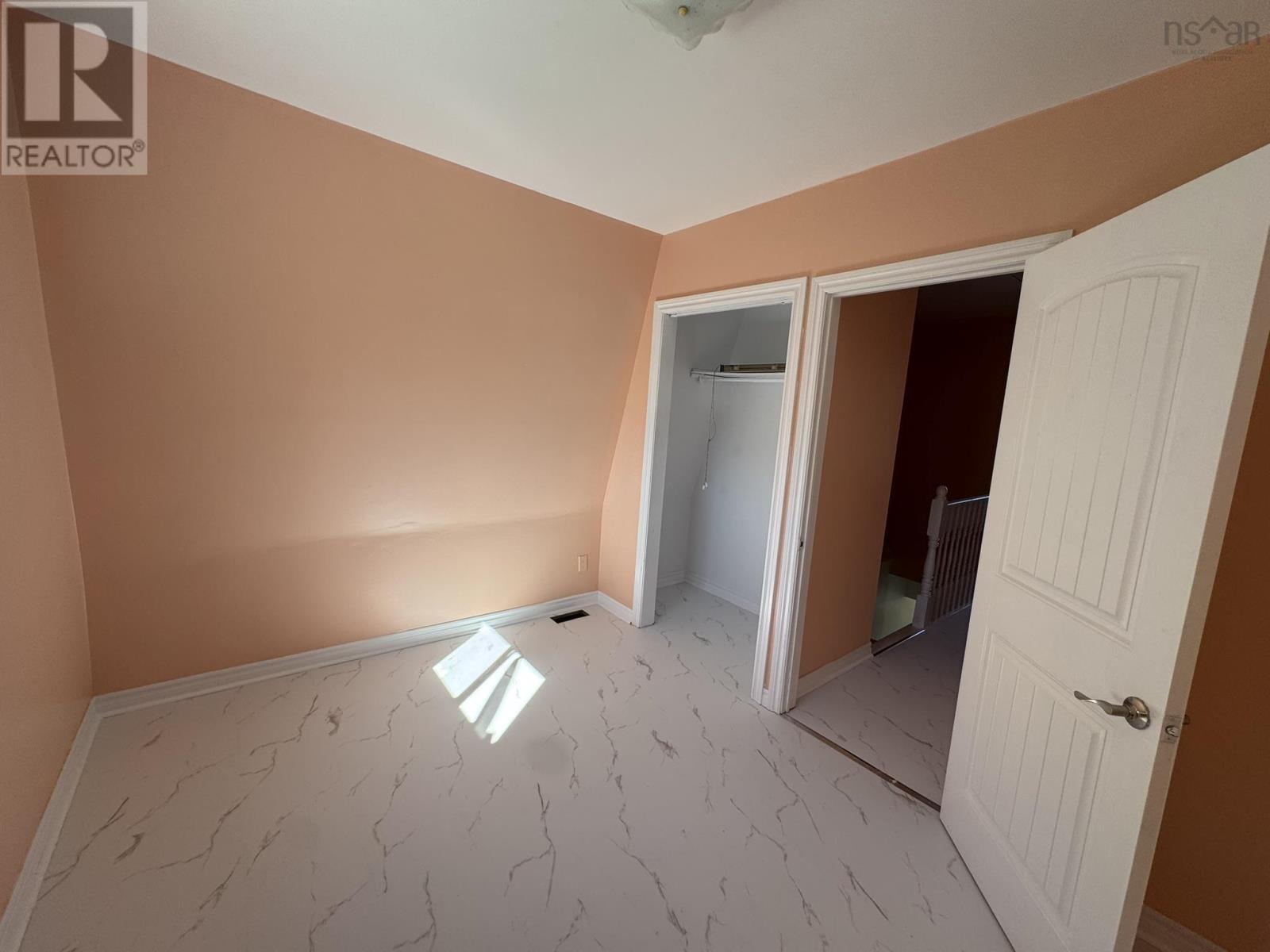 34 Duke Street Property Photo 19