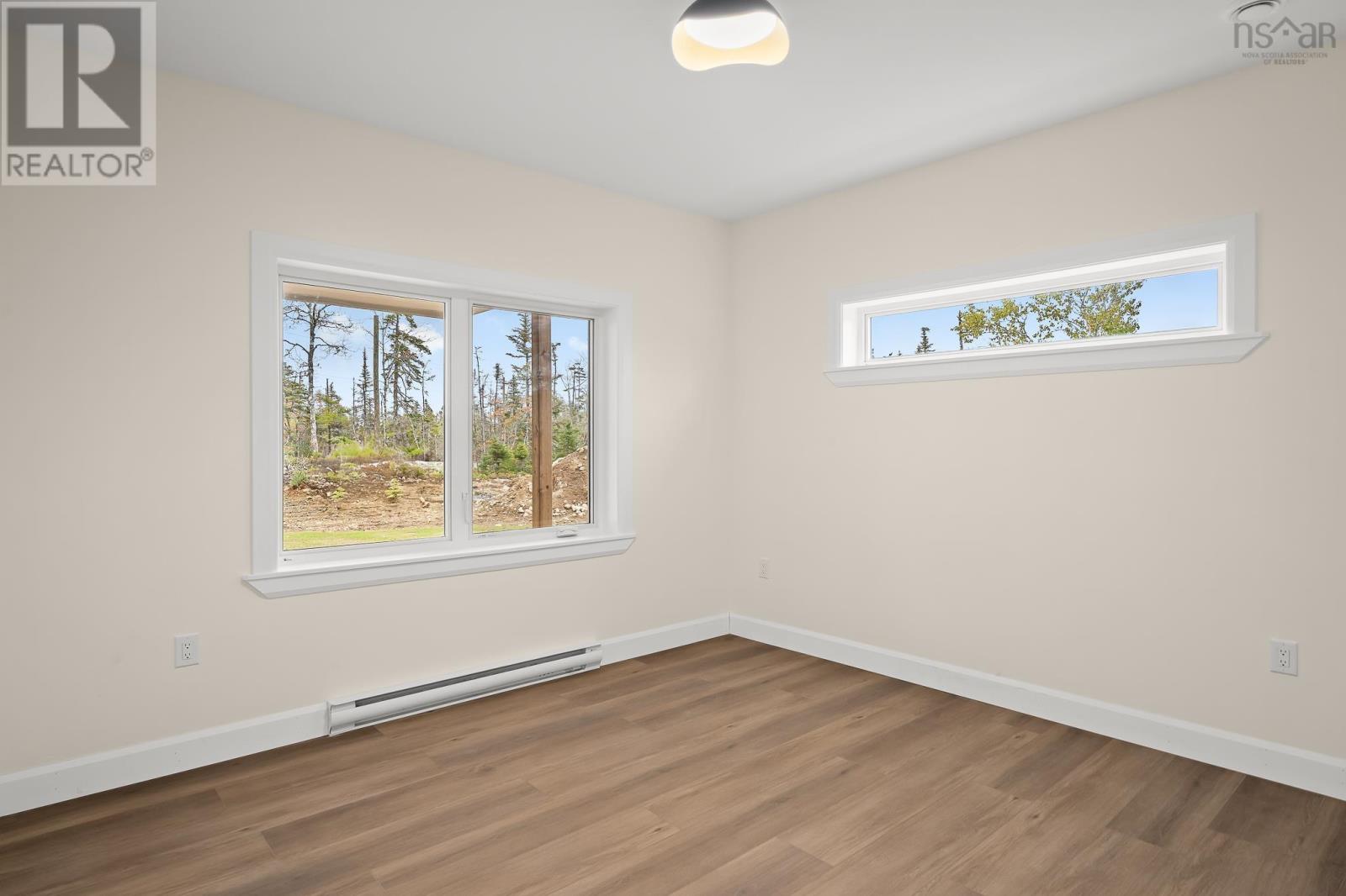 100 Lakepoint Way Property Photo 33