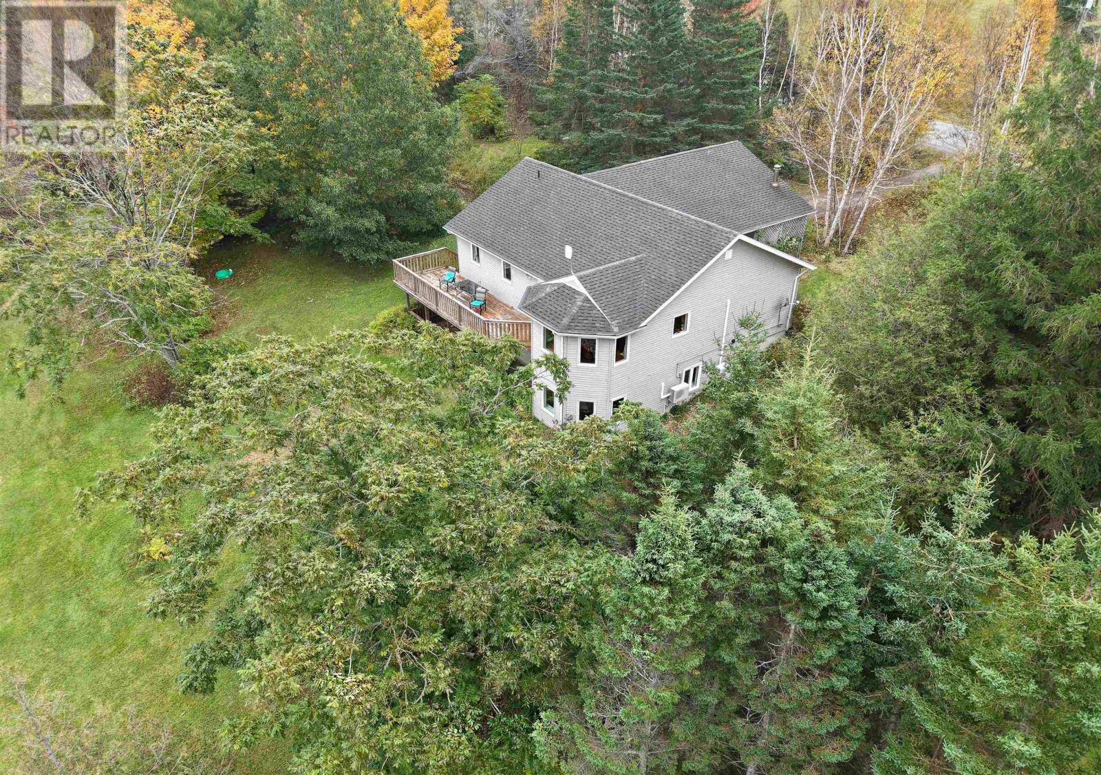 33 Macphail Park Road Property Photo 4