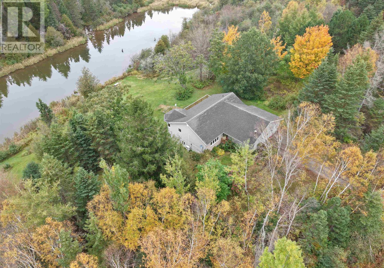 33 Macphail Park Road Property Photo 8