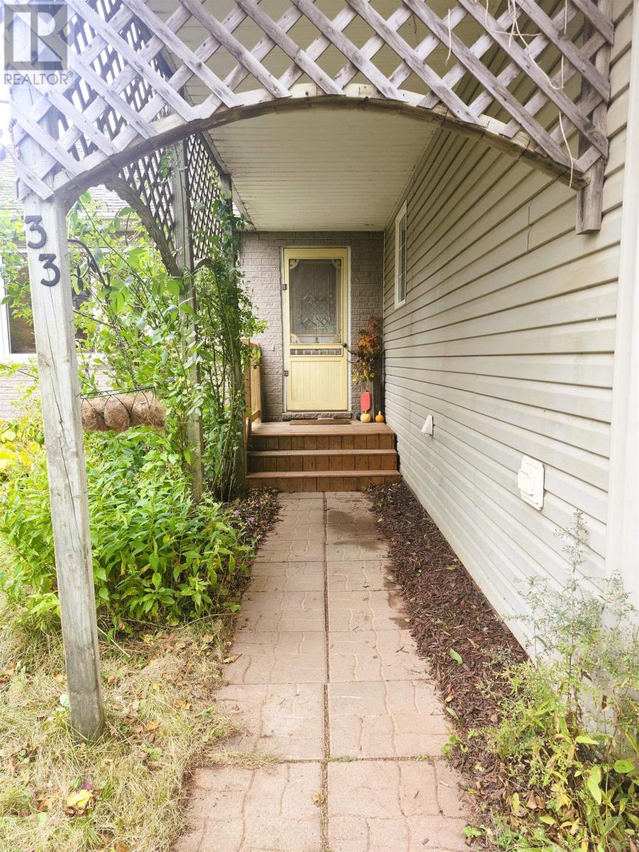 33 Macphail Park Road Property Photo 9