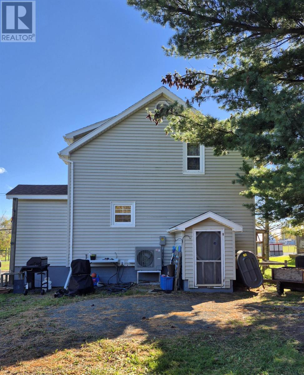 65 Munroe Avenue Property Photo 4