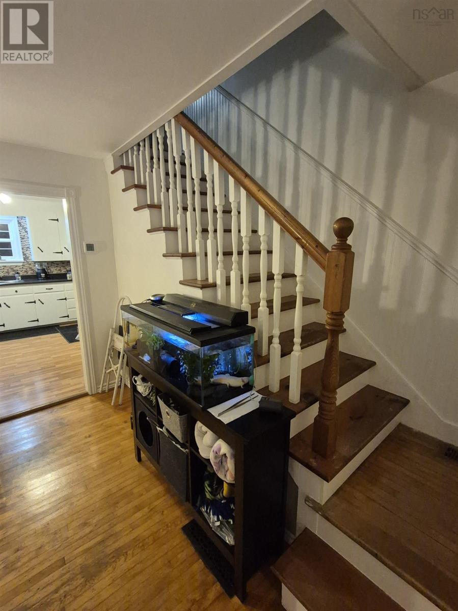 65 Munroe Avenue Property Photo 15