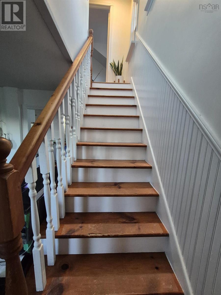 65 Munroe Avenue Property Photo 16