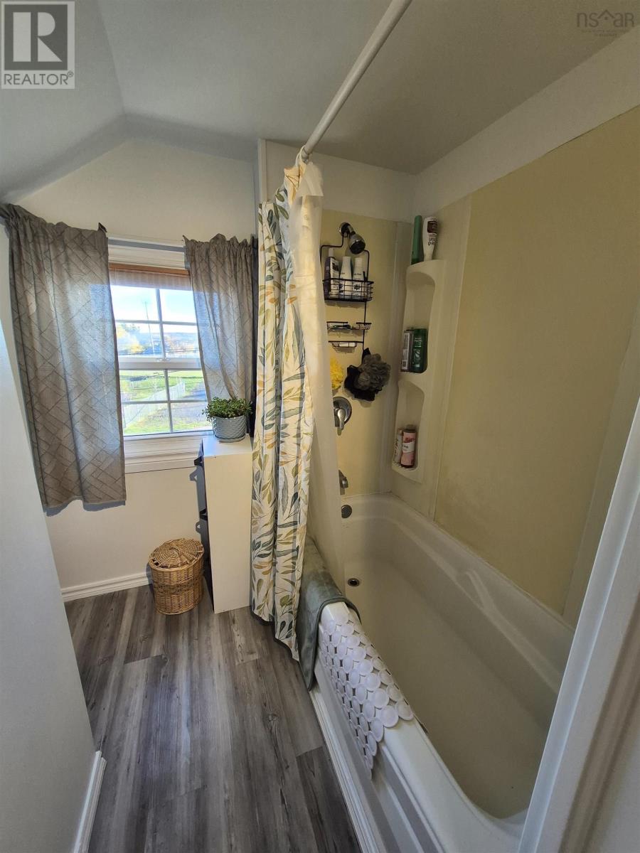65 Munroe Avenue Property Photo 21