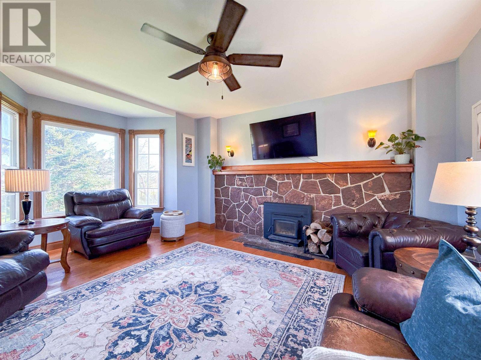 524 Donaldston Road Property Photo 12