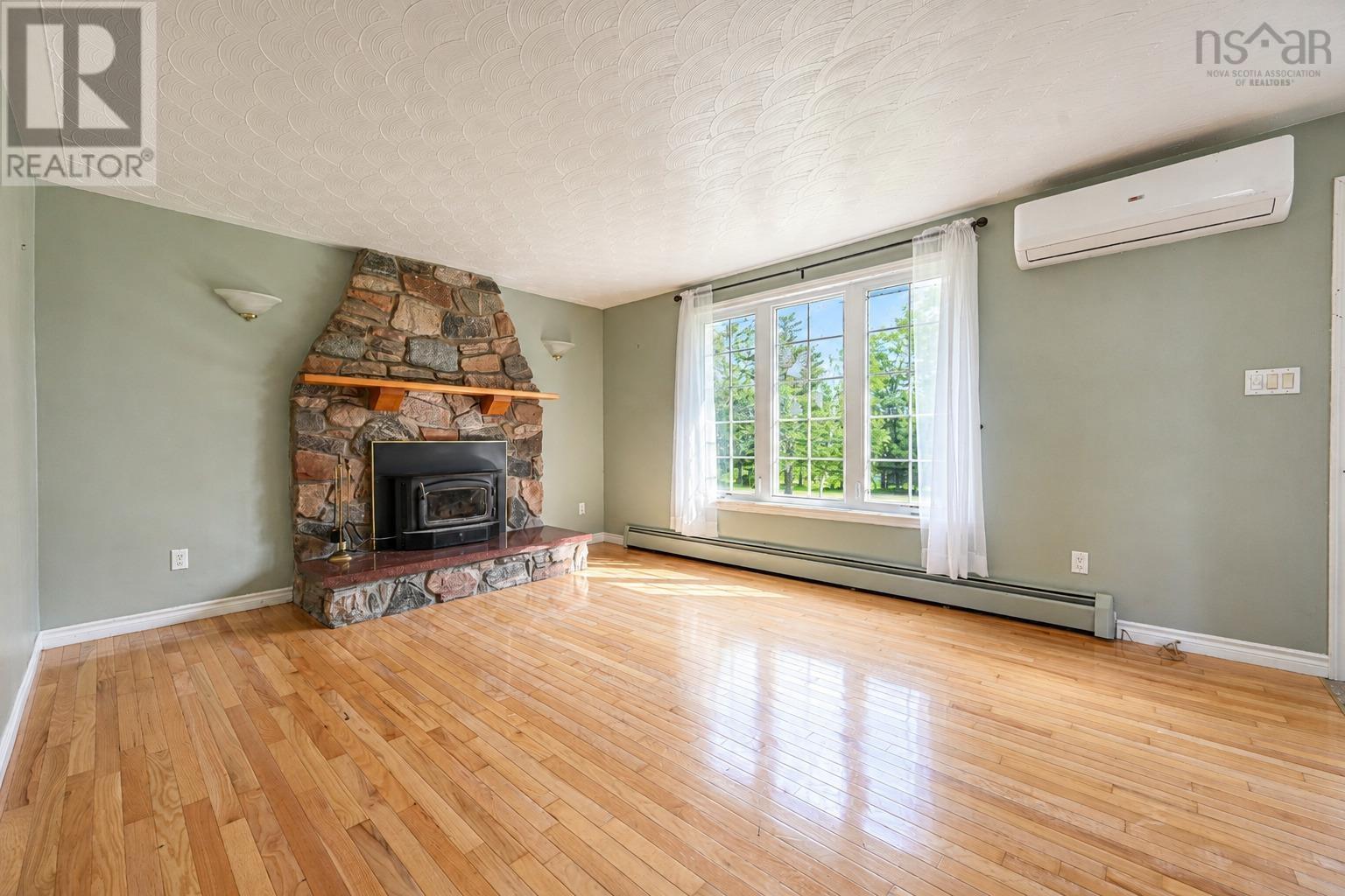 365 Johnson Rd Property Photo 14