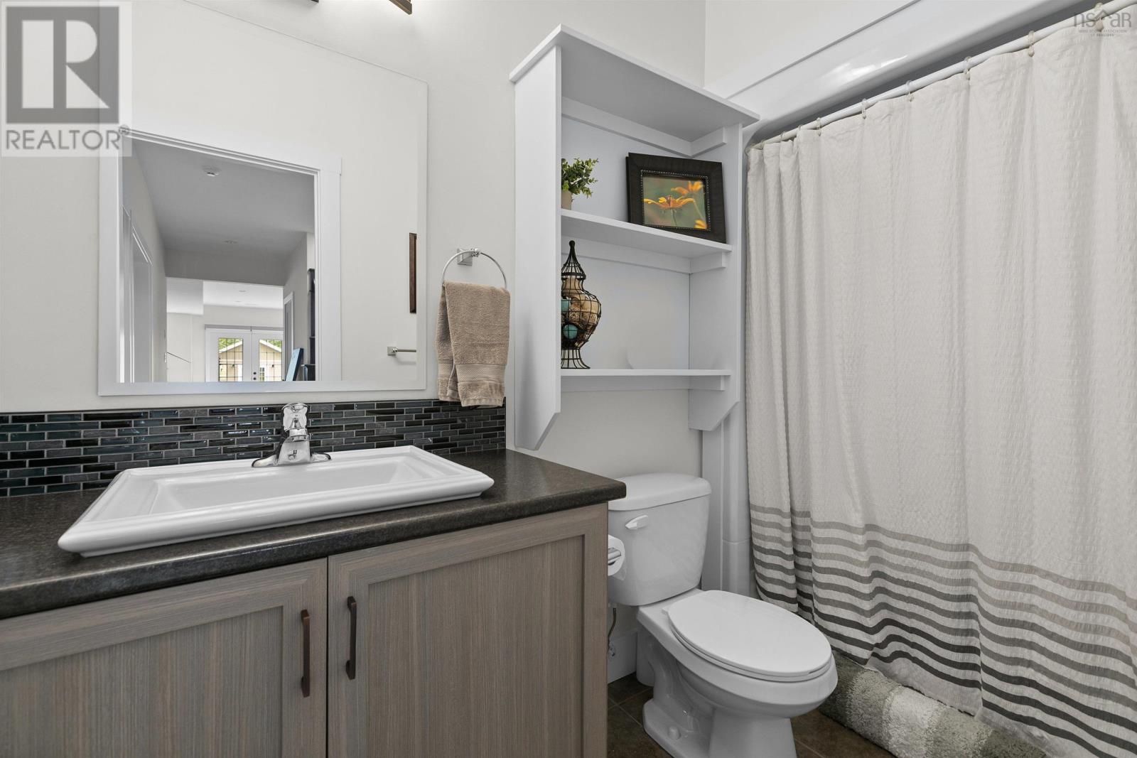 556 Duart Avenue Property Photo 30