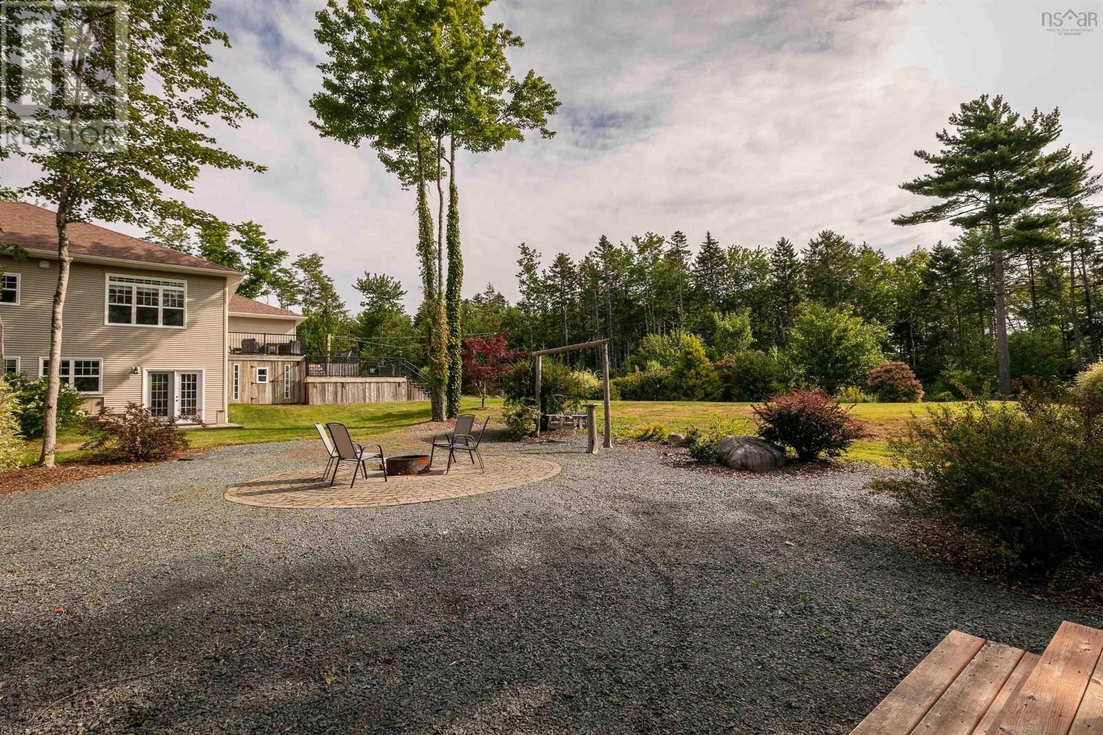 556 Duart Avenue Property Photo 48