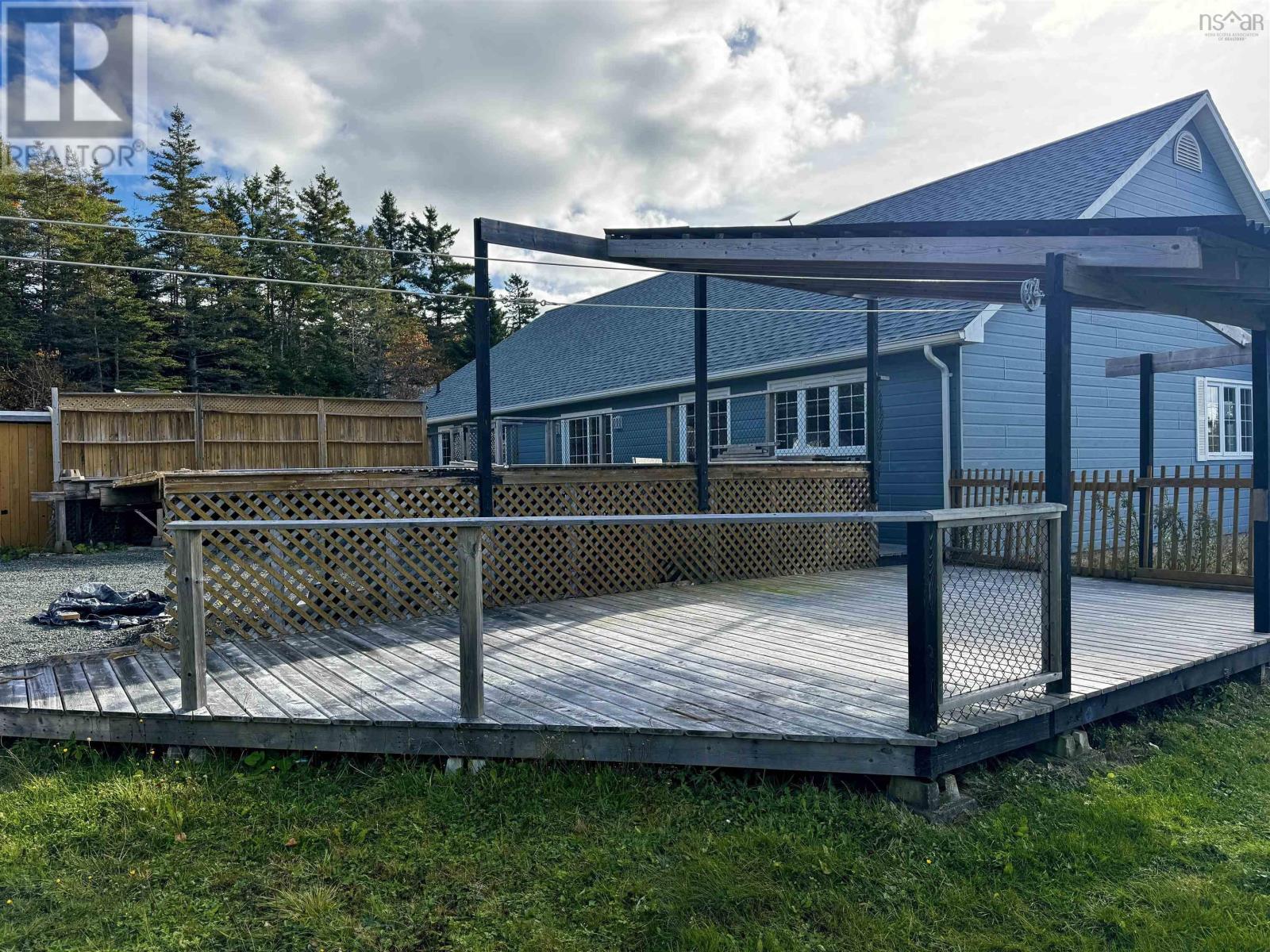 333 Lochside Rd. Property Photo 25