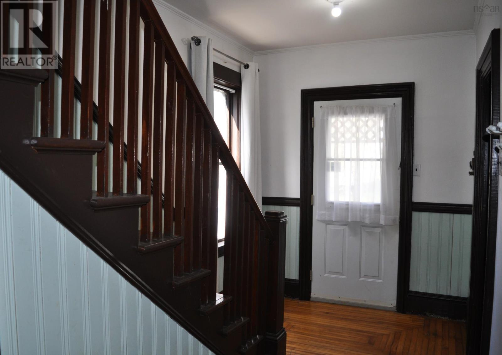 54 Centre Street Property Photo 3