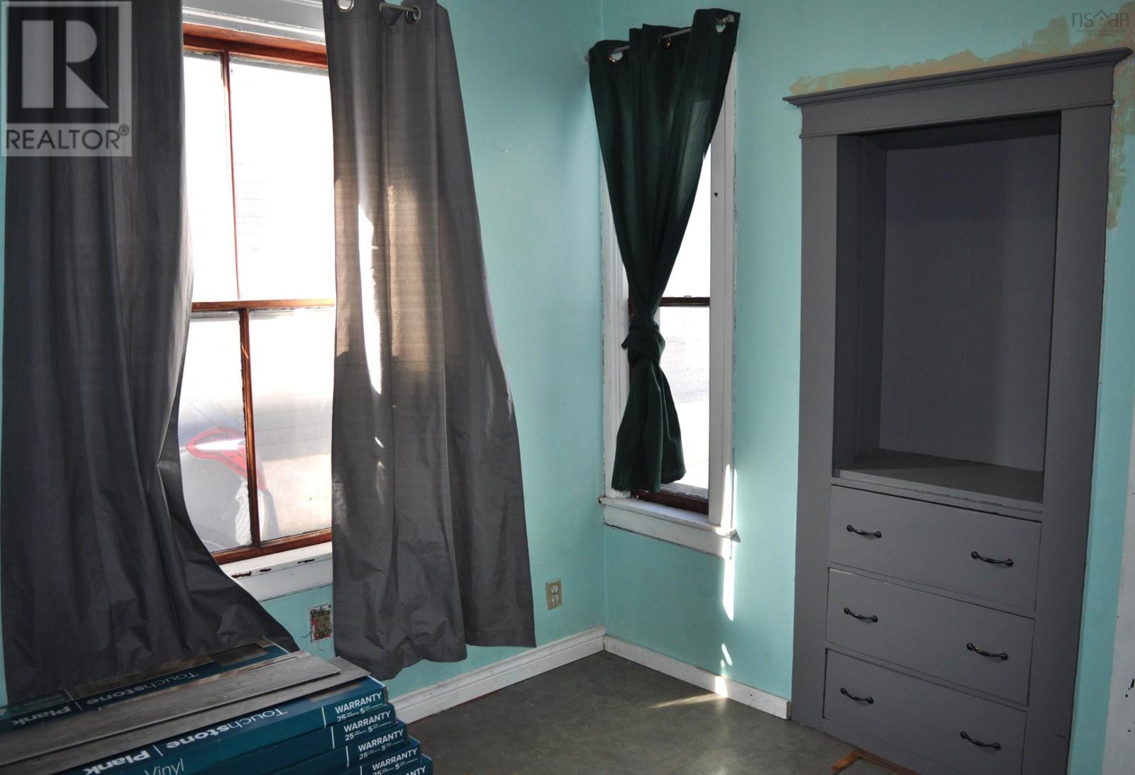 54 Centre Street Property Photo 30