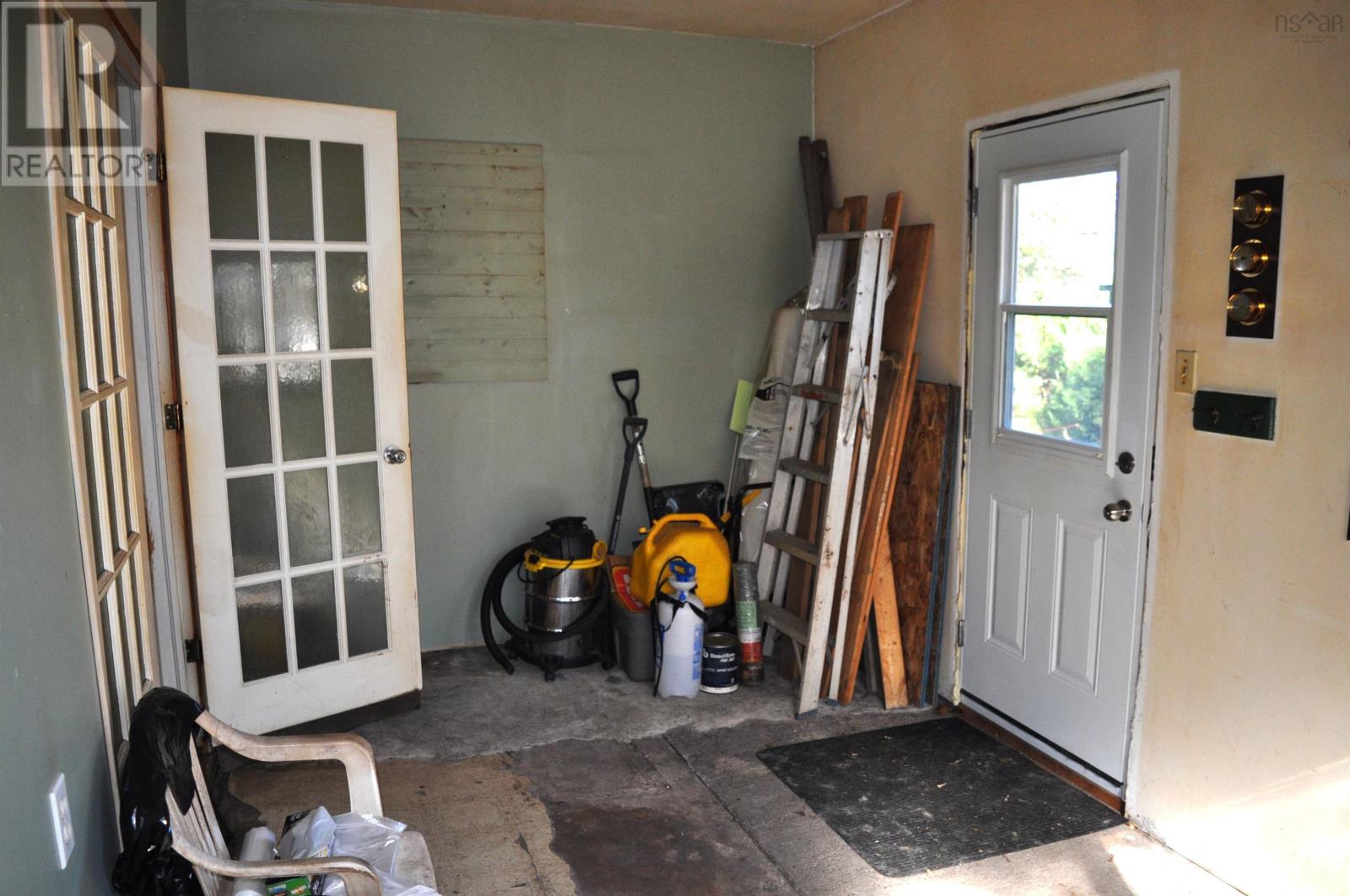 54 Centre Street Property Photo 37