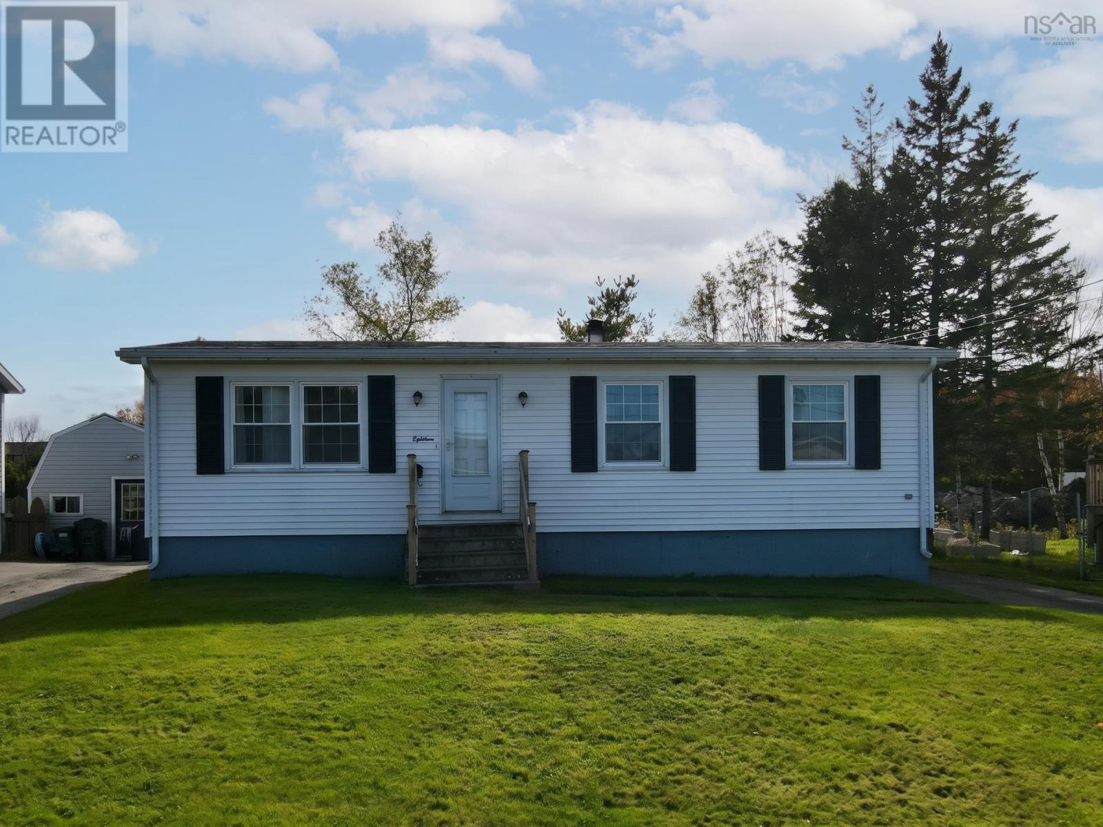 18 Laben Drive Property Photo 2