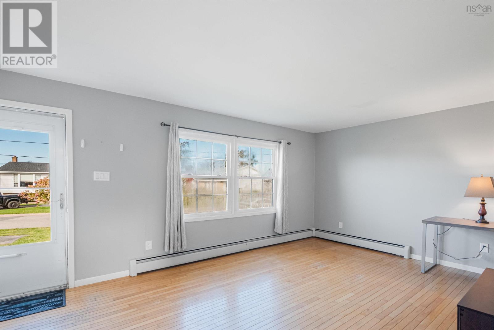 18 Laben Drive Property Photo 4