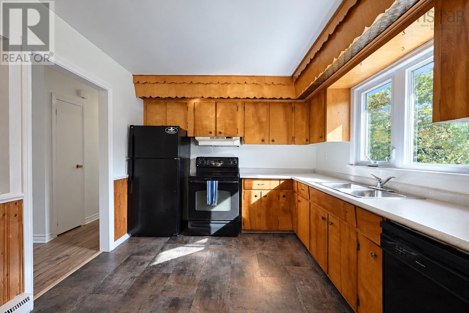 1175 Old Route 5 Property Photo 8