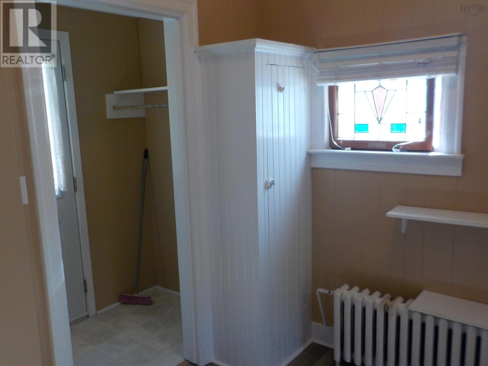 38 Victoria Street Property Photo 8