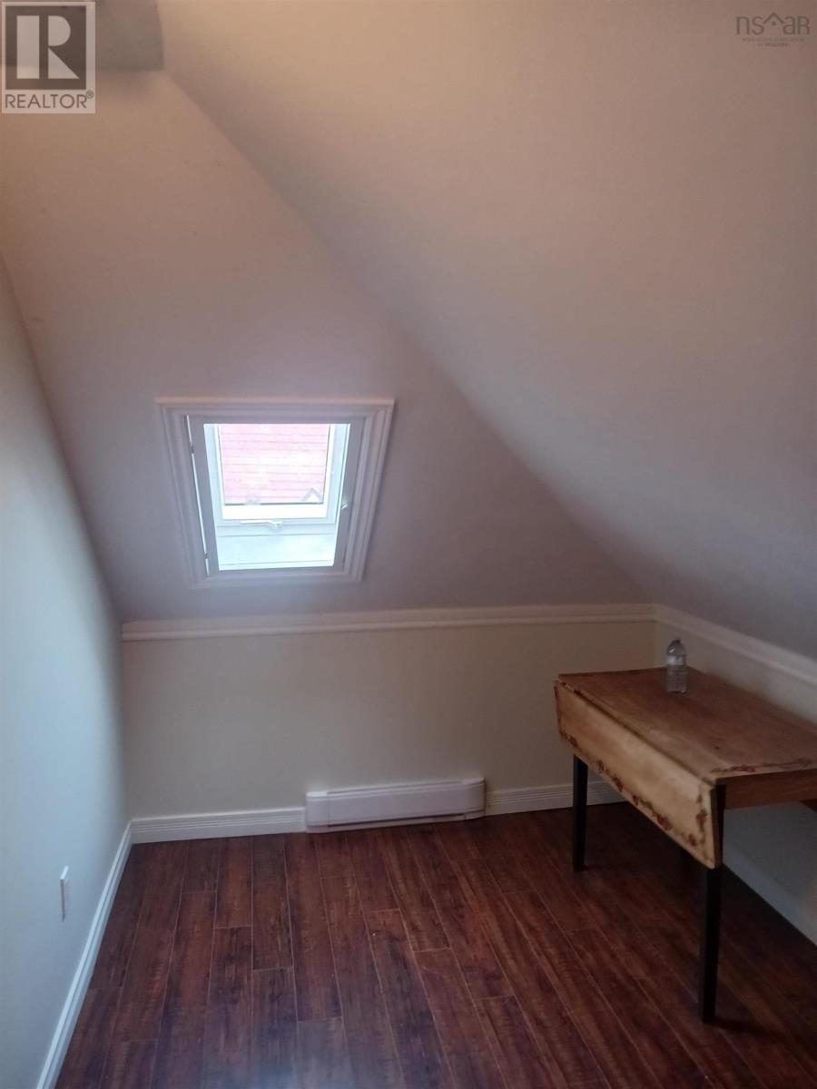 38 Victoria Street Property Photo 24