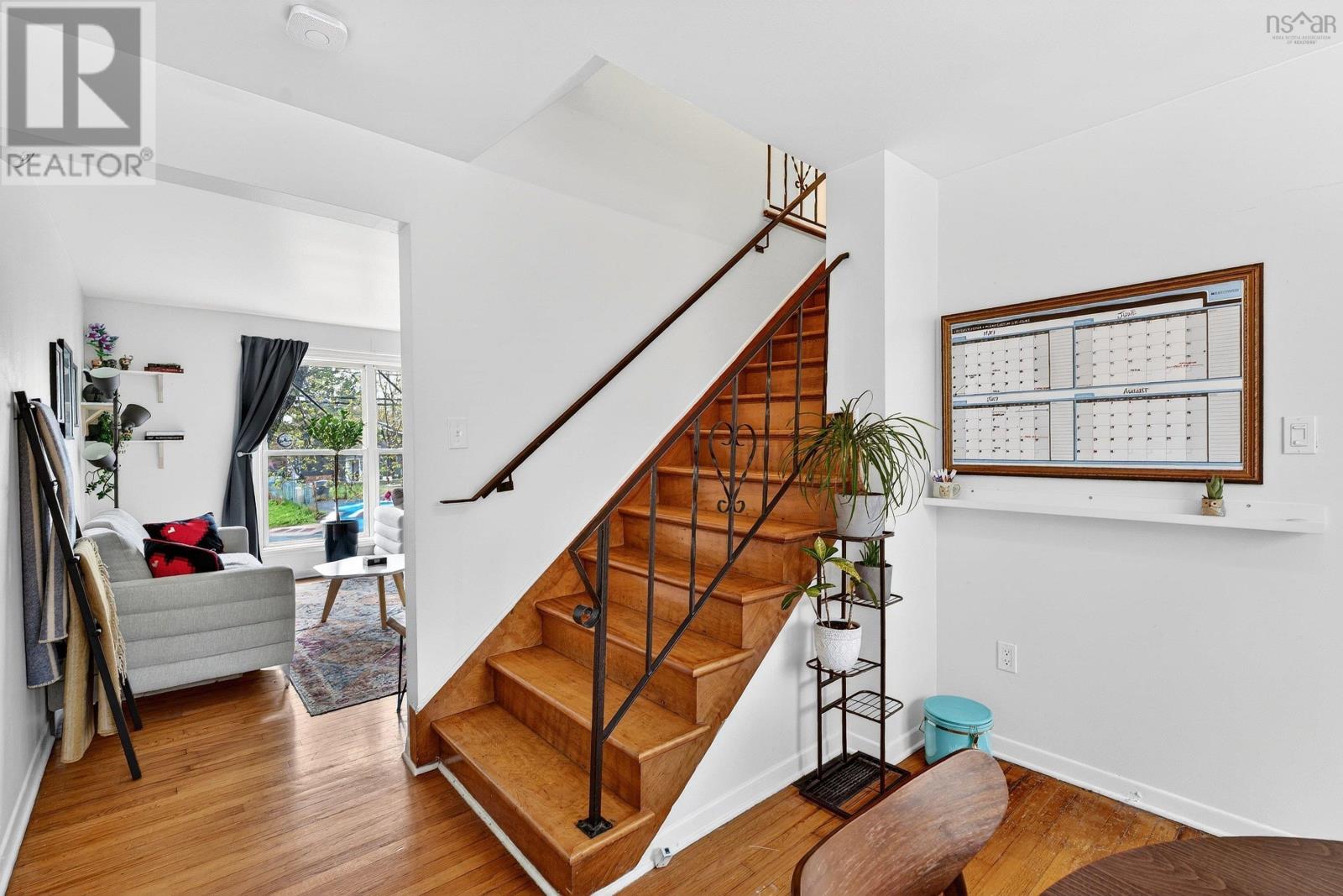 212 Roleika Drive Property Photo 18
