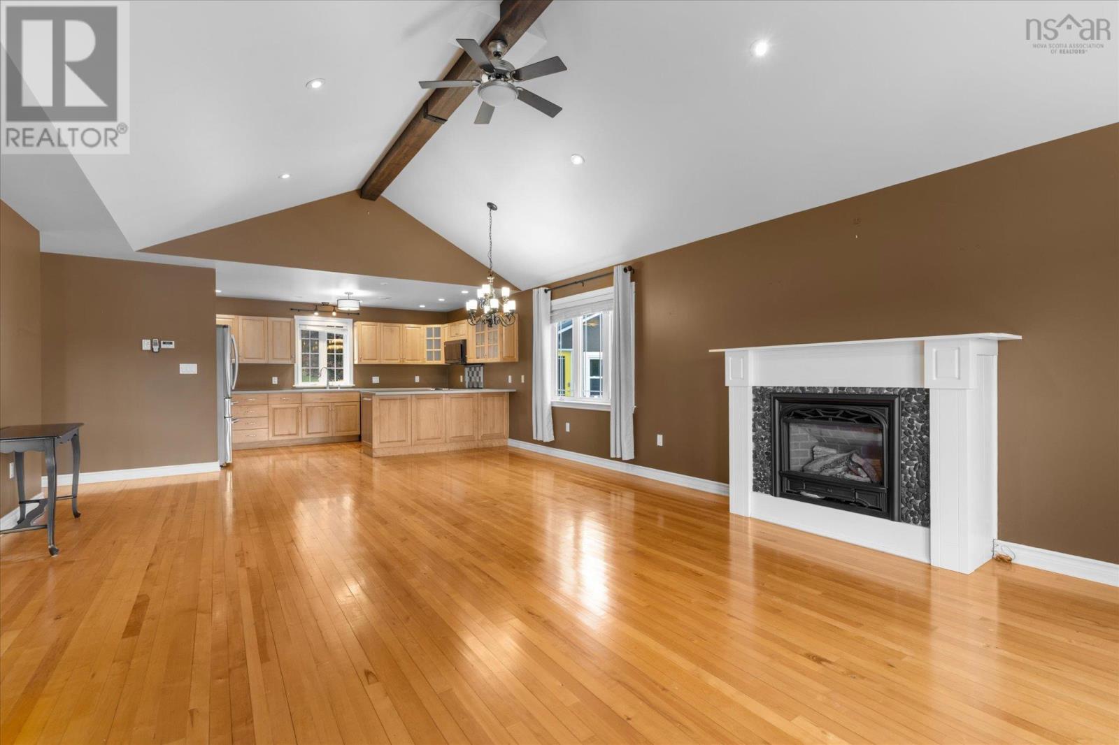 119 Indian Path Road Property Photo 34