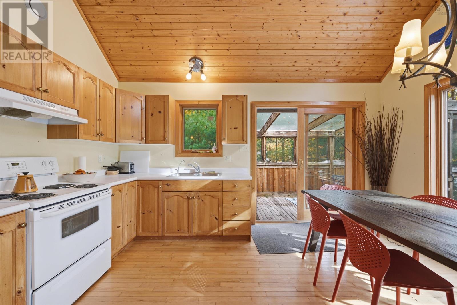 142 Canyon Point Road Property Photo 12