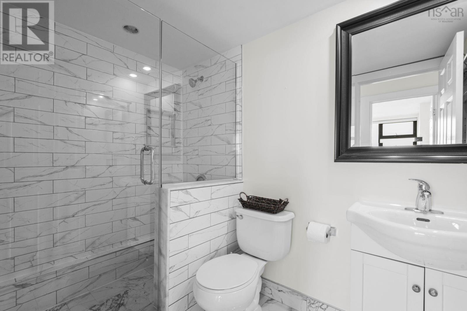 1003 6369 Coburg Road Property Photo 32