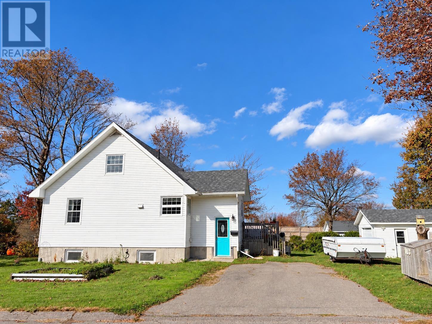 163 Riverview Drive Property Photo 4