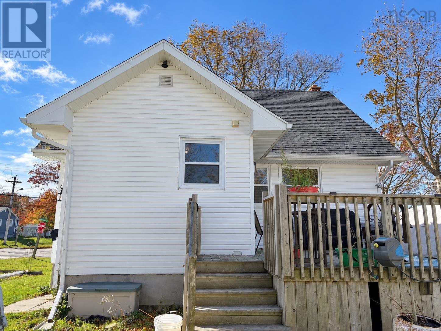 163 Riverview Drive Property Photo 8