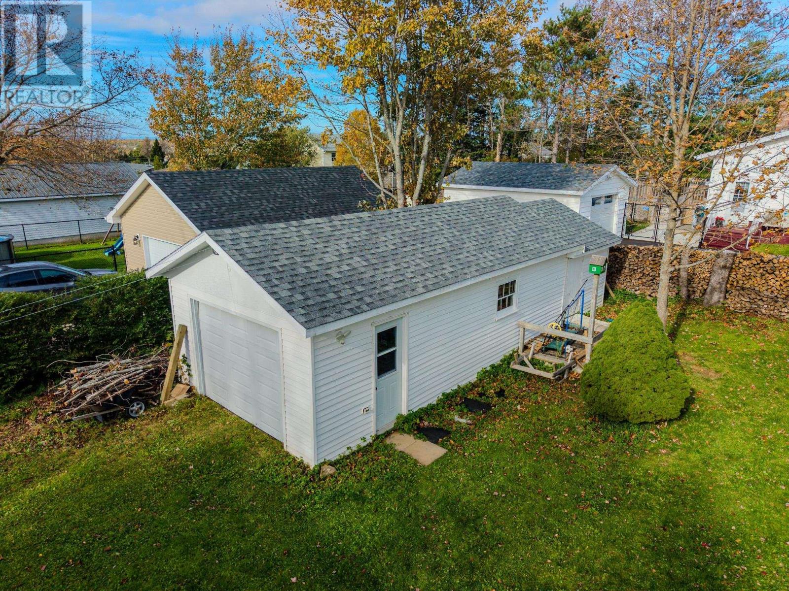 163 Riverview Drive Property Photo 12
