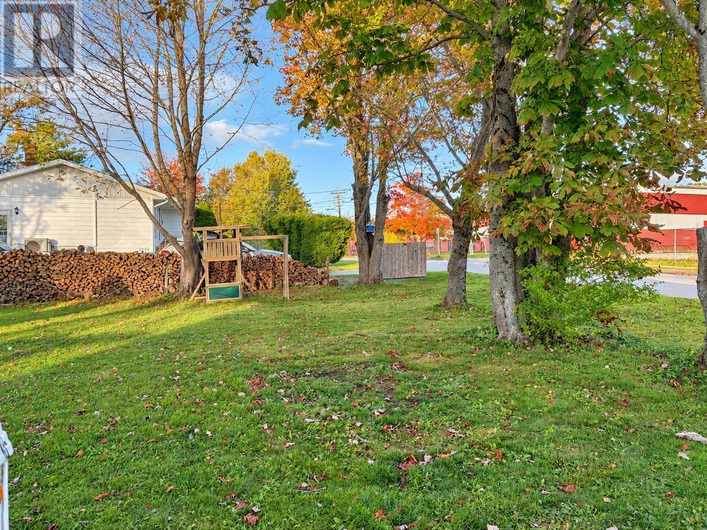 163 Riverview Drive Property Photo 18