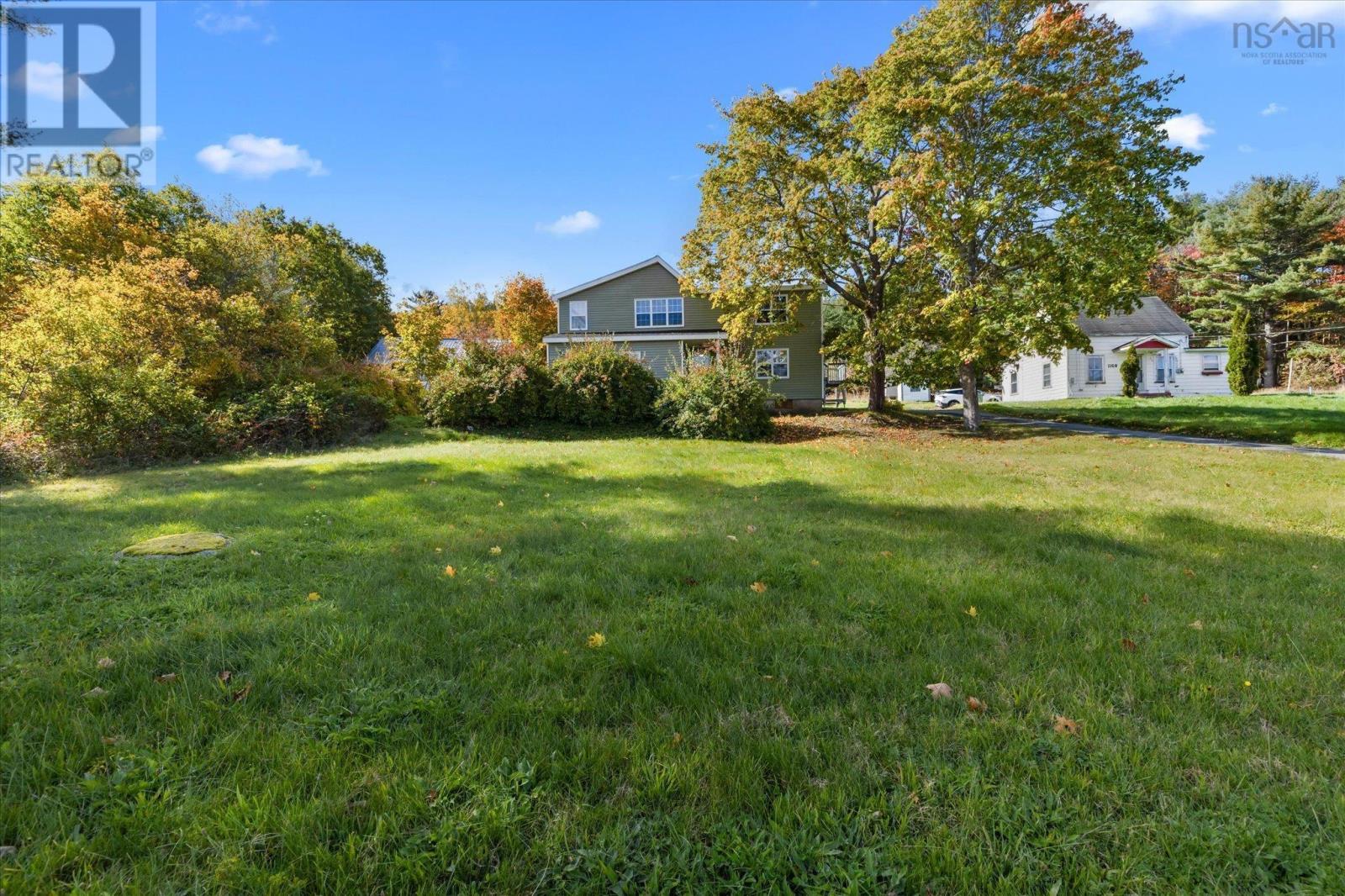 1163 King Street Property Photo 5