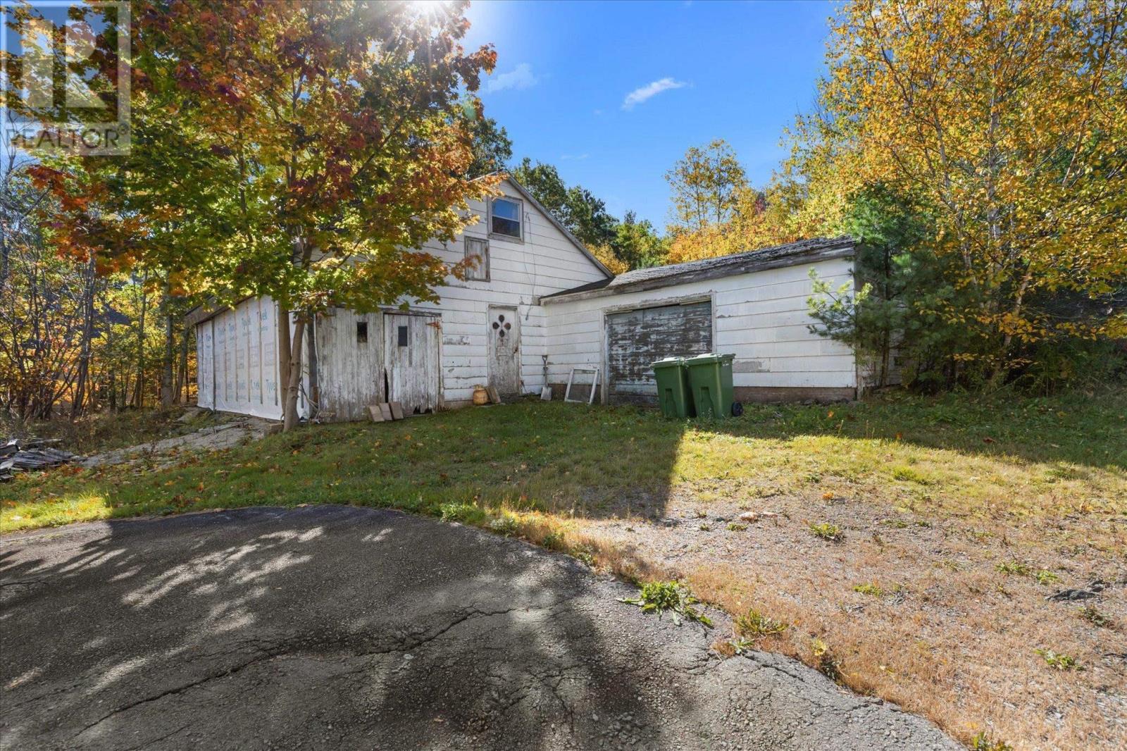 1163 King Street Property Photo 7