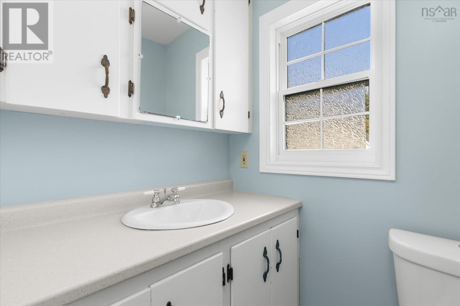 1163 King Street Property Photo 37