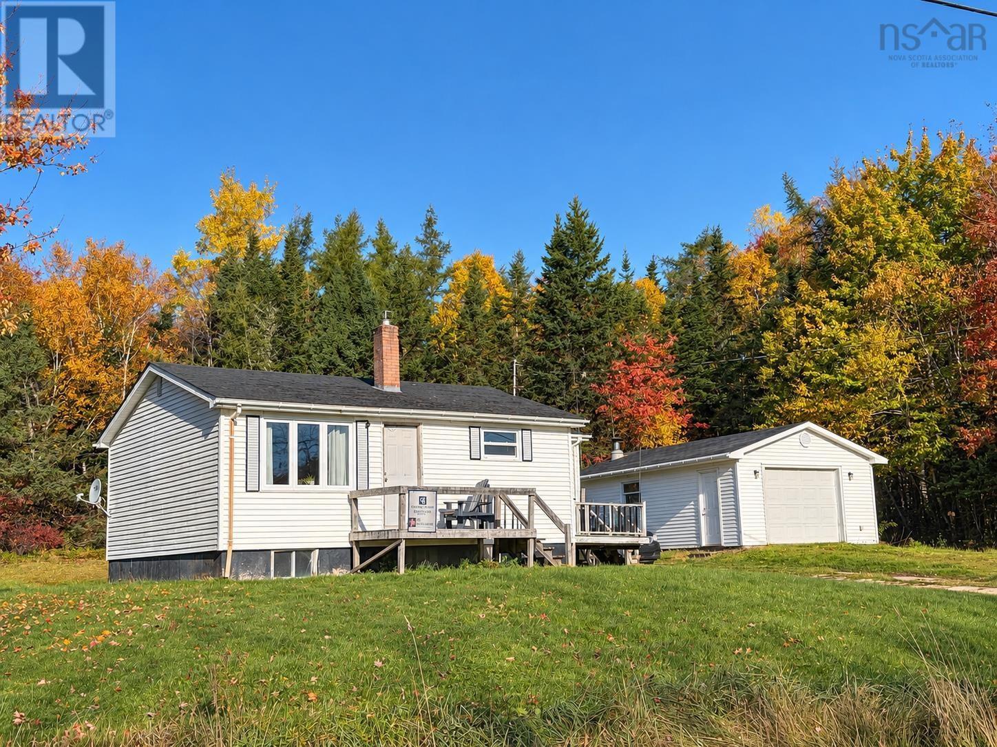 519 Cenotaph Road Property Photo 3