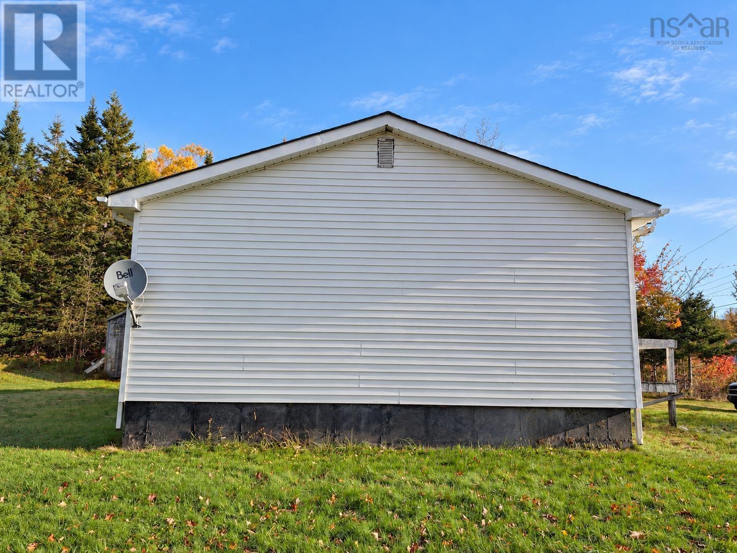 519 Cenotaph Road Property Photo 8