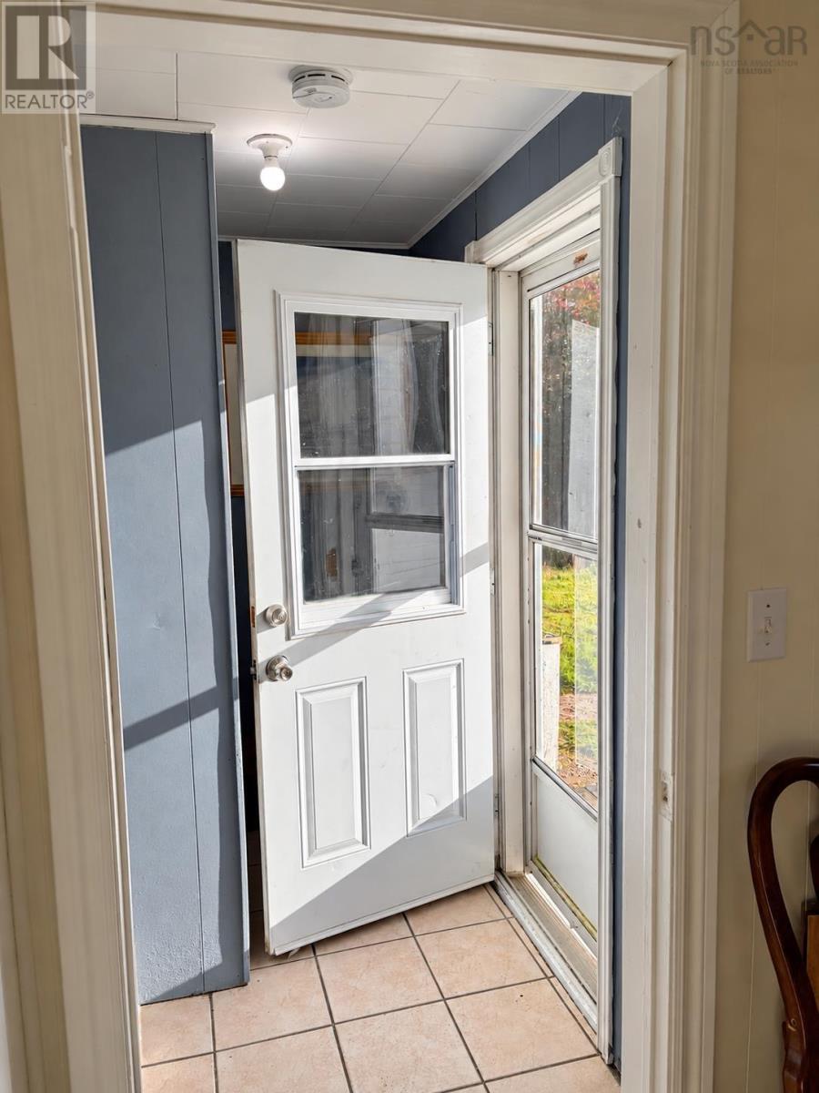 519 Cenotaph Road Property Photo 14