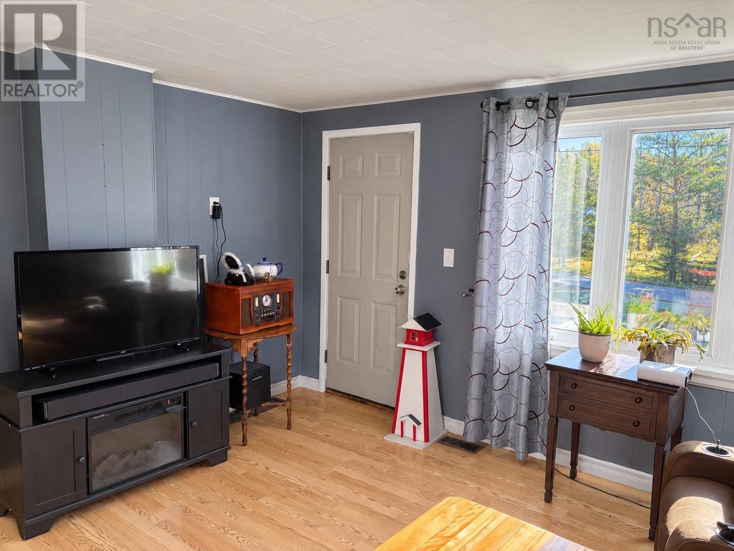 519 Cenotaph Road Property Photo 20