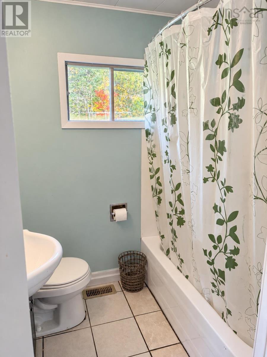 519 Cenotaph Road Property Photo 26
