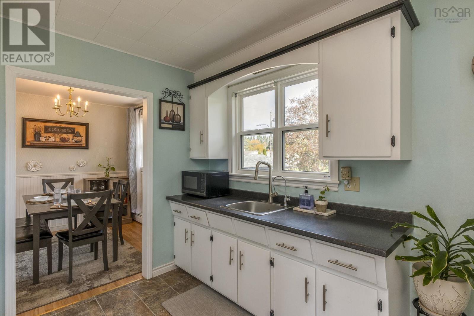148 Maple Avenue Property Photo 15
