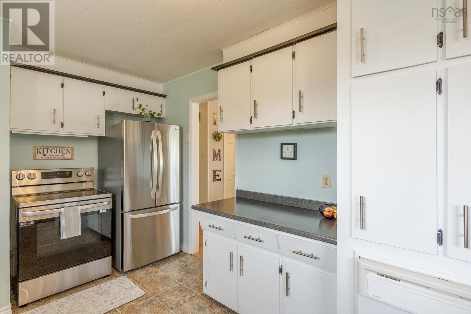 148 Maple Avenue Property Photo 17