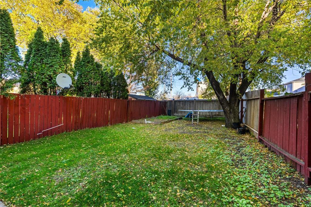 41 Birchbark Bay Property Photo 18