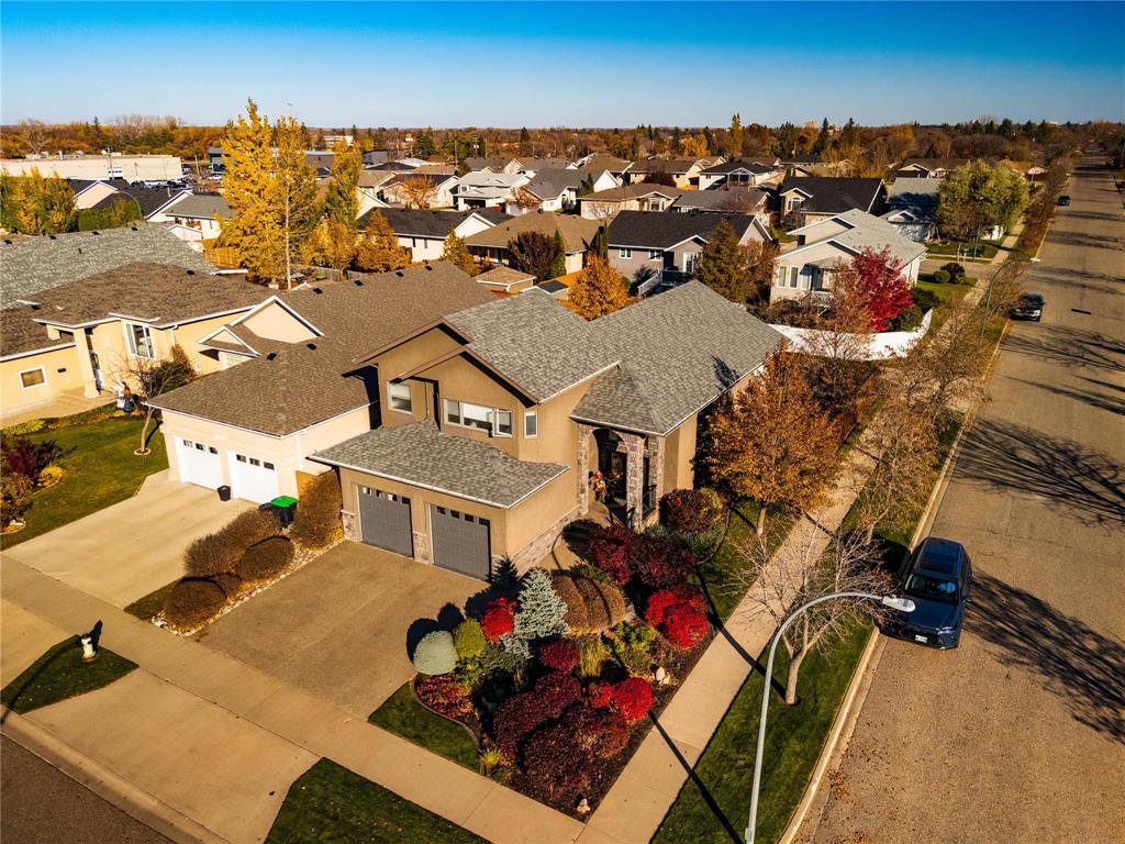 621 41st Street Property Photo 1