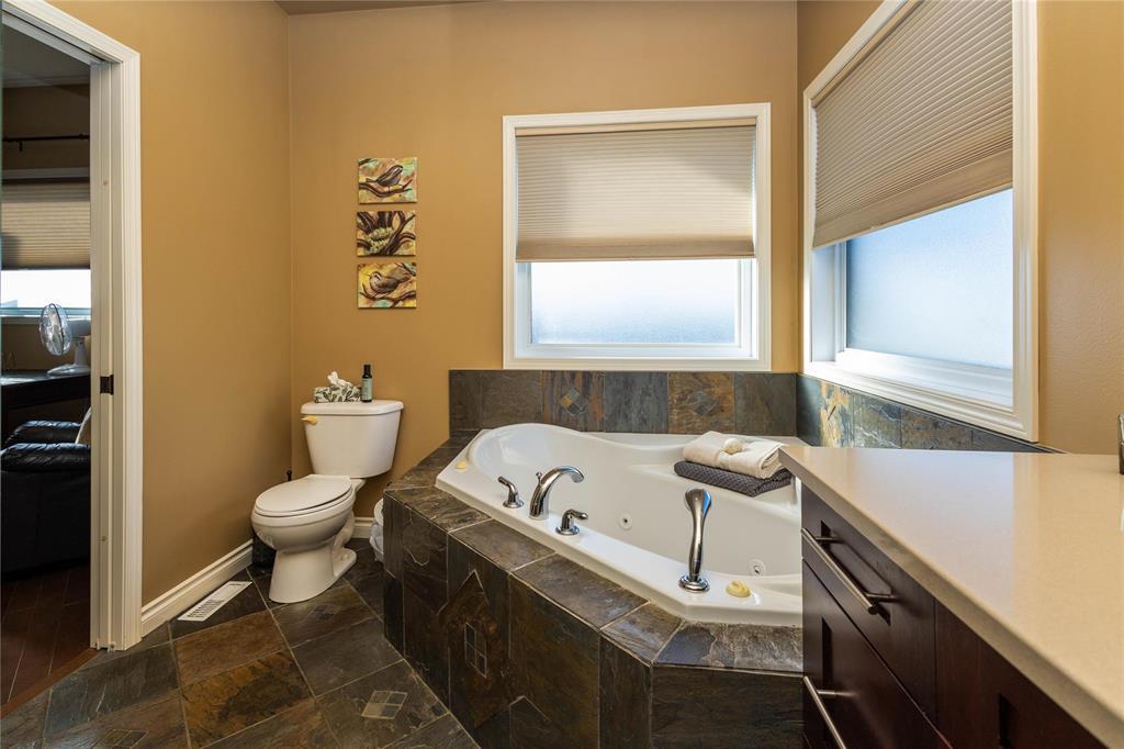 621 41st Street Property Photo 17