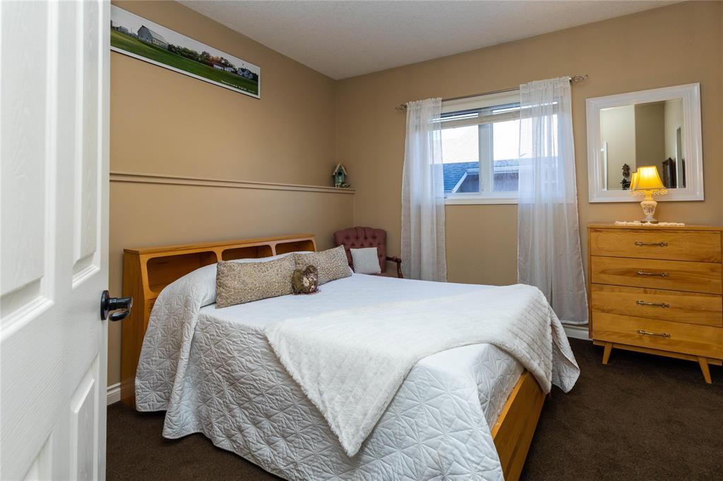621 41st Street Property Photo 19