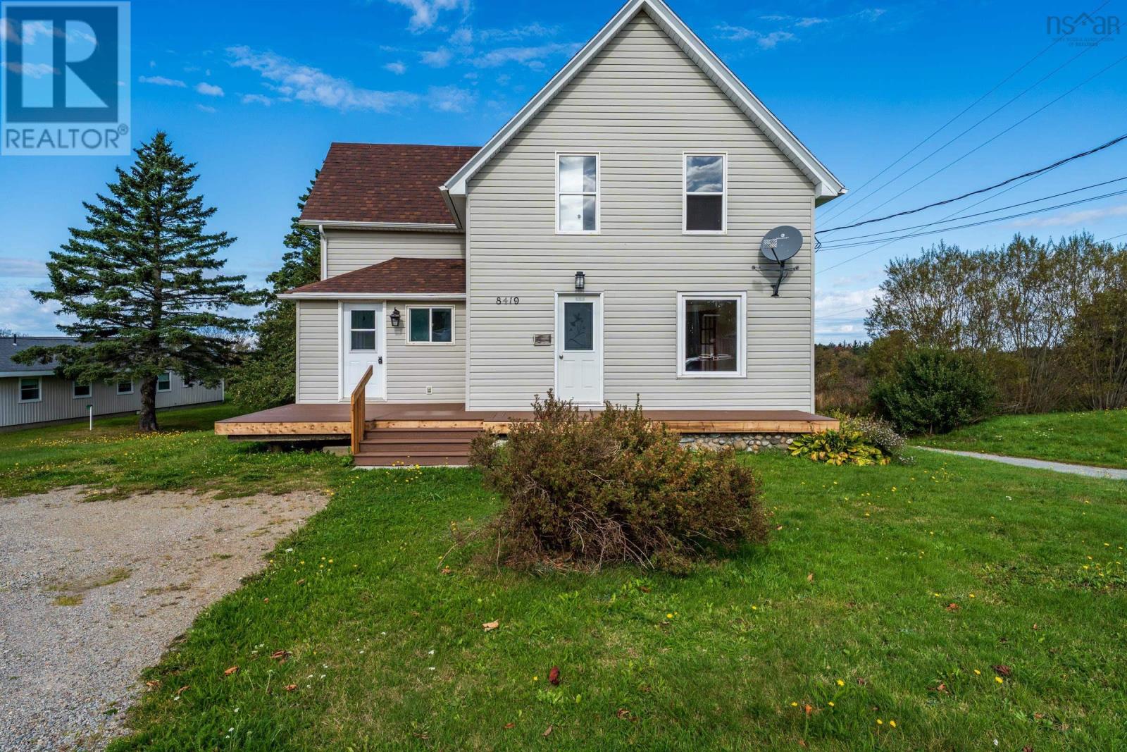 8419 Highway 1 Property Photo 1